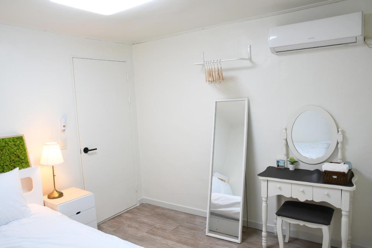 Aiola Cine Hongdae Apartment Seoul Exterior photo
